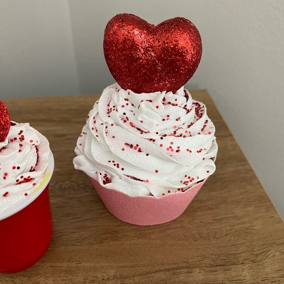 Valentines Day tiered tray bundle - Picture 3 of 9